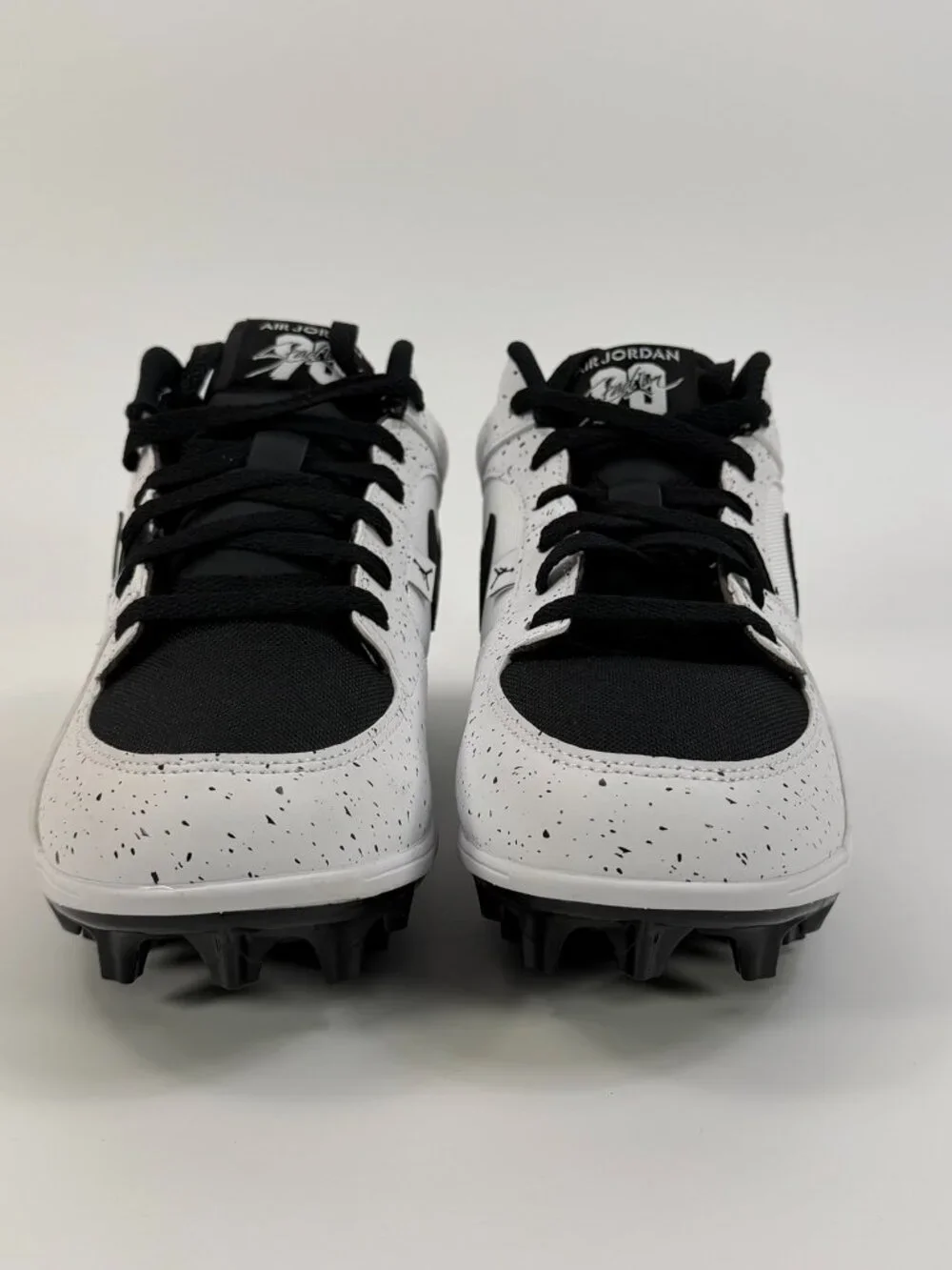 Jordan Stadium 90 Low TD 'White Black' HQ0210-100 Football Multi Size